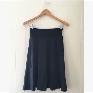 American apparel stretchy black skirt.